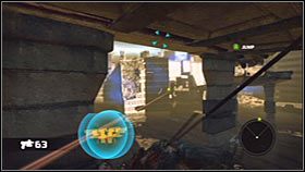 Kieruj się w stronę widocznego w oddali snajpera, przeskakując na kolejne fragmenty zniszczonego mostu - Rozdział 2 - Ascension City Downtown VI | Akt 1 Bionic Commando - Bionic Commando - poradnik do gry