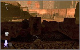 Aby przejść przez potłuczone szkło bez wydawania jakiegokolwiek odgłosu musisz zastosować pewną sztuczkę - The Third Man - Ghetto (cz.1) | Opis przejścia Velvet Assassin - Velvet Assassin - poradnik do gry