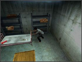 Każemy Palomie odsunąć drewniane pudło #1 , a następnie zabieramy ukrytą za nim, metalową rurkę (metallic pipe) - Rozdział VII - Paloma | Opis Przejścia | Still Life 2 - Still Life 2 - poradnik do gry