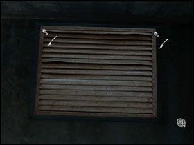 Pod szybem wentylacyjnym #1 ustawiamy plastikową beczkę , wspinamy się na nią, a następnie widelcem odkręcamy dwie śruby przytrzymujące kratę wentylacyjną #2 - Rozdział VII - Paloma | Opis Przejścia | Still Life 2 - Still Life 2 - poradnik do gry