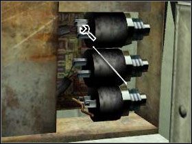 Kiedy zbliżymy się do plakatu z krową pociętą na fragmenty, nasza bohaterka zwróci uwagę na dźwięki dobiegające z kratki wentylacyjnej - Rozdział III - Paloma (cz.2) | Opis Przejścia | Still Life 2 - Still Life 2 - poradnik do gry