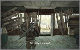 Ostatni karabin oraz kilka granatów [1] znajdziesz przy żołnierzu na środku pomieszczenia - Rozdział 2 - Dzięki Bogu (cz.2) | Opis przejścia | Terminator Ocalenie - Terminator: Ocalenie - poradnik do gry