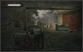 W pewnym momencie dojdziesz do pokoju ze zniszczonymi gablotami - Rozdział 3 - Nowi znajomi (cz.3) | Opis przejścia | Terminator Ocalenie - Terminator: Ocalenie - poradnik do gry