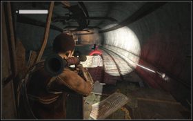 Pod koniec ataku pojawią się jednak roboty T-600 wychodzące z obydwu tuneli przed tobą [1] - Rozdział 5 - Podziemia (cz.2) | Opis przejścia | Terminator Ocalenie - Terminator: Ocalenie - poradnik do gry