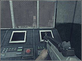 Skręć w prawo i idź prosto, dotrzesz do zamkniętych drzwi, po prawej stronie jest zasłonięty panel użyj energii animusa (wciśnij dwa razy przycisk [F]) do usunięcia przeszkody - Nowy Jork - Odnalezienie Vivian | Opis przejścia | Legendary - Legendary - poradnik do gry