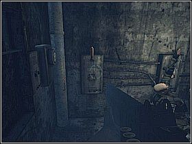 Idź za tunelem dojdziesz do miejsca gdzie wisi helikopter, aby się stąd wydostać, podejdź do ściany po lewej stronie a następnie zeskocz na niższy podest, za tobą jest przejście (przed chwilą stamtąd wybiegł wilkołak) - Londyn- Kraken (1) | Opis przejścia | Legendary - Legendary - poradnik do gry