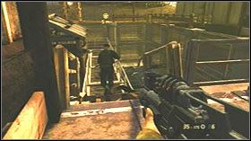 Skręć w prawo, zniszcz roboty a następnie podejdź do metalowej furtki i ubij wszystkich wrogów - SRPA station Igloo, Iceland | Opis przejścia SP w Resistance 2 - Resistance 2 - poradnik do gry