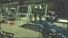 Wyjdź z hali, wejdź po schodach i stań na środku komnaty - San Francisco, California | Opis przejścia SP w Resistance 2 - Resistance 2 - poradnik do gry