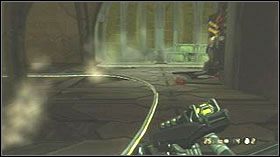 Wejdź do kolejnego tunelu, jak tylko zobaczysz chmarę owadów zawróć i poczekaj przed drugimi drzwiami aż chmara przeleci do początku tunelu, wtedy biegnij jak najszybciej przed siebie - Bryce Canyon, Utah | Opis przejścia SP w Resistance 2 - Resistance 2 - poradnik do gry