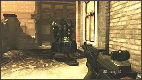 Zabij przeciwników znajdujących się w budowli naprzeciwko, wejdź do kolejnego budynku po czym idź po schodach pożarowych - Chicago, Illinois | Opis przejścia SP w Resistance 2 - Resistance 2 - poradnik do gry