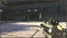 Wróć do budynku, idź cały czas korytarzem na wprost aż dojdziesz do pomieszczenia z komputerami - Holar Tower, Iceland | Opis przejścia SP w Resistance 2 - Resistance 2 - poradnik do gry