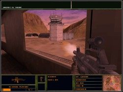 Gdy żaden z pozostałych żołnierzy nie będzie już osiągalny z daleka ruszamy na bezpośrednie starcie - Wypadnięcie | Operacja Wzmocnienie Delta Force 2 - Delta Force 2 - poradnik do gry