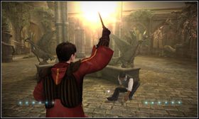 Skieruj się na Dziedziniec wieży z zegarem [1] , gdzie czeka cię pojedynek z jednym z uczniów - Mecz quidditcha | Opis przejścia Harry Potter i Książę Półkrwi - Harry Potter i Książę Półkrwi - poradnik do gry