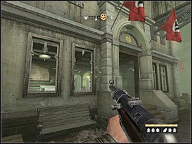 Niektórzy naziści będą biegali po górnych balkonikach, ale nie musisz się ich jakoś specjalnie obawiać - Etap 1 - Stacja kolejowa (cz.1) | Opis przejścia Wolfenstein - Wolfenstein - poradnik do gry