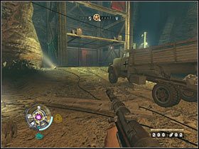 Sporej ofensywy musisz się natomiast spodziewać na zewnątrz - Etap 3 - Obszar wykopalisk (cz.2) | Opis przejścia Wolfenstein - Wolfenstein - poradnik do gry