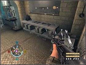 Odszukaj wyjście z pomieszczenia i skieruj się na dół - Etap 14 - Fabryka konserw (cz.3) | Opis przejścia Wolfenstein - Wolfenstein - poradnik do gry