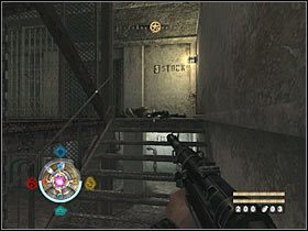 Stojących za rogiem nazistów zabij odpowiednio szybko celując w wybuchową beczkę - Etap 19 - Radiostacja | Opis przejścia Wolfenstein - Wolfenstein - poradnik do gry
