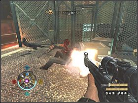 Po dotarciu na górę porozmawiaj z zaprzyjaźnionym handlarzem - Etap 21 - Wschodnie lotnisko | Opis przejścia Wolfenstein - Wolfenstein - poradnik do gry