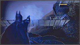 W dobrze poznany już sposób odczekaj aż snajper skieruje się w przeciwną stronę i zaatakuj go z zaskoczenia - Arkham Island #3 | Opis przejścia Batman Arkham Asylum - Batman: Arkham Asylum - poradniki