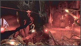 Po powrocie do pierwszego pomieszczenia posiadłości skorzystaj z haka, wybierając pokazany na pierwszym screenie górny balkonik - Arkham Mansion #2 | Opis przejścia Batman Arkham Asylum - Batman: Arkham Asylum - poradniki