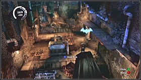 Z innych ruchów godnych odnotowania warto też wymienić używanie żelu do tworzenia min, korzystanie z szybów wentylacyjnych (pierwszy screen), stosowanie ataków typu Glide Kick (drugi screen) oraz niszczenie fragmentów otoczenia - Caves #2 (cz.4) | Opis przejścia Batman Arkham Asylum - Batman: Arkham Asylum - poradniki