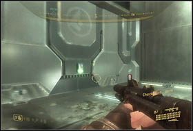 Dojdziesz do drzwi oświetlonych na czerwono - Mombasa Streets 3 | Opis przejścia | Halo 3 ODST - Halo 3: ODST - poradnik do gry