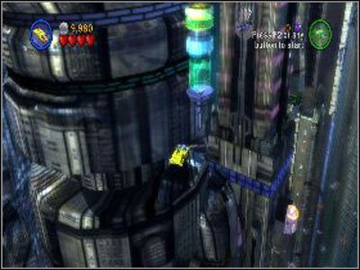 Przez cały etap będą przewijać się szklane, niebiesko-zielone latarnie (obrazek obok) - Chapter 1 - Bounty Hunter Pursuit - Free Play - Episode 2 - LEGO Star Wars: The Complete Saga - poradnik do gry