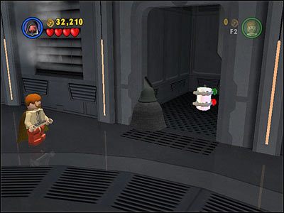 Kolejny kanister jest za drzwiami po prawej w pomieszczeniu, przez które przechodzisz po walce z Dooku - Chapter 2 - Chancellor in Peril - Free Play - Episode 3 - LEGO Star Wars: The Complete Saga - poradnik do gry