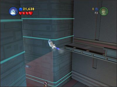 Po włączeniu trzech generatorów w przedostatniej sali, Jar-Jarem wskocz na ramię, które się ustawiło na odpowiedniej wysokości - Chapter 5 - Ruin of the Jedi - Free Play - Episode 3 - LEGO Star Wars: The Complete Saga - poradnik do gry