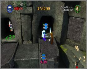 Piąty niebieski kanister znajdziesz we wnęce, która powstanie po wskoczeniu na czwarty kamienny blok - Chapter 2 - Invasion of Naboo - Challenges - Episode 1 - LEGO Star Wars: The Complete Saga - poradnik do gry