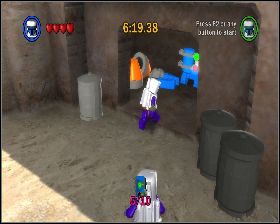 Podczas pogoni za agentem przejdź przez drzwi z prawej - Chapter 3 - Mos Eisley Spaceport - Challenges - Episode 4 - LEGO Star Wars: The Complete Saga - poradnik do gry