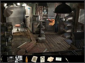 Otwórz je w ekwipunku (PPM) - znajdziesz przeźrocza - Rozdział drugi (2) | Opis przejścia Black Mirror II - Black Mirror II - poradnik do gry