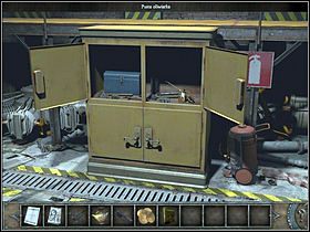 W środku zajrzyj pod podest przy schodkach (zbliżenie) i zabierz pojemnik z olejem - Hangar | Gibraltar | Chronicles of Mystery Drzewo Życia - Chronicles of Mystery: Drzewo Życia - poradnik do gry