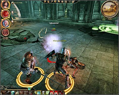 Po załatwieniu spraw ze wszystkimi ośmioma duchami otworzy się widoczna w tle brama, dzięki czemu będziesz mógł przejść dalej - Dragon Age Początek: Urna Świętych Prochów (4) - Dragon Age: Początek - poradnik do gry