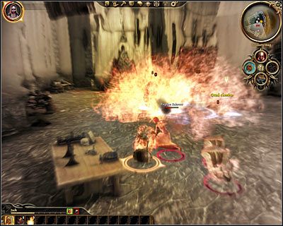 W dwóch kolejnych pomieszczeniach czekają Cię walki z kolejnymi grupkami magów , tak więc dobrym pomysłem byłoby pozostanie w ciele płonącego człowieka - Dragon Age Początek: Zagubiony w snach (4) - Dragon Age: Początek - poradnik do gry