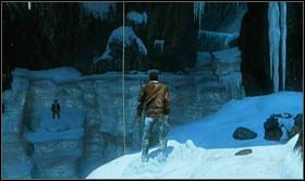 Po chwili ten wyjmie linę i przyczepi ją do wypustu pod sklepieniem - Rozdział 17 W górach (1) | Opis przejścia Uncharted 2 Among Thieves - Uncharted 2: Among Thieves - poradnik do gry