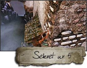 W trakcie wspinaczki po wieży, zmierzając do otwarcia jej drzwi od drugiej stronie (Elena cię o to poprosi, jak również o to, byś działał po cichu), natkniesz się na zielonkawy daszek - Rozdział 22 Gompa | Sekrety w Uncharted 2 Among Thieves - Uncharted 2: Among Thieves - poradnik do gry