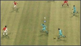 RT - podniesienie ręki. - Sterowanie | Become a Legend w Pro Evolution Soccer 2010 - Pro Evolution Soccer 2010 - poradnik do gry