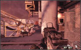 Podnieś lezącą na ziemi wyrzutnię i podbiegnij do swoich kompanów - Akt II - Jedyny łatwy dzień... był wczoraj | Kampania - Call of Duty: Modern Warfare 2 - poradnik do gry