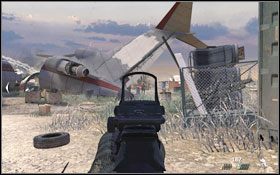 Dotrzesz do miejsca, gdzie śmigłowiec ostrzeliwuje pojazd Humvee #1 - Akt III - Wróg mojego wroga | Kampania Call of Duty Modern Warfare 2 - Call of Duty: Modern Warfare 2 - poradnik do gry