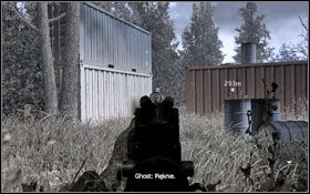 Po lewej, zlikwiduj go szybko, nim wejdzie w zasięg widzenia kolejnych wrogów. - Charlie - Ukryty | Operacje Specjalne w Call of Duty Modern Warfare 2 - Call of Duty: Modern Warfare 2 - poradnik do gry