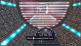 U góry otwieramy drzwi używając klucza na urządzeniu obok - Vorselons Ship | Opis przejścia | Ratchet & Clank A Crack in Time - Ratchet & Clank: A Crack in Time - poradnik do gry