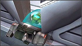 W pewnych momentach wróg może stać się niewidzialny, więc musimy pilnować aby nie pojawił się z powrotem koło nas - Vorselons Ship | Opis przejścia | Ratchet & Clank A Crack in Time - Ratchet & Clank: A Crack in Time - poradnik do gry