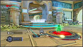 Żeby przejść dalej stajemy na zielonym polu, rozpoczynamy nagrywanie (trzymamy TRÓJKĄT i analog w górę ) i stajemy robotem na przycisku - The Great Clock II | Opis przejścia | Ratchet & Clank A Crack in Time - Ratchet & Clank: A Crack in Time - poradnik do gry