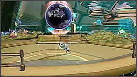 W następny pomieszczeniu walczymy z rybami i ślimakami a później wychodzimy na zewnątrz - The Great Clock III | Opis przejścia | Ratchet & Clank A Crack in Time - Ratchet & Clank: A Crack in Time - poradnik do gry