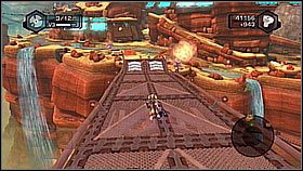 Po krótkiej rozmowie wykonujemy skok (skocznia jest oznaczona flarą) - Krell Canyon | Opis przejścia | Ratchet & Clank A Crack in Time - Ratchet & Clank: A Crack in Time - poradnik do gry