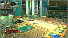 Teraz żółtym wbiegamy na przycisk na dole po prawej co obniży windę - The Great Clock IV | Opis przejścia | Ratchet & Clank A Crack in Time - Ratchet & Clank: A Crack in Time - poradnik do gry