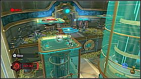 Podobnie robimy z żółtym, tylko, że on stanie na wcześniejszym przycisku na platformie, co podniesie windę czerwonemu - The Great Clock IV | Opis przejścia | Ratchet & Clank A Crack in Time - Ratchet & Clank: A Crack in Time - poradnik do gry