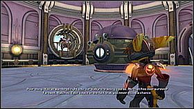 U góry wyjdziemy na chwilę na świeże powietrze - musimy przeskoczyć tu po kilku obracających się platformach - Valkyrie Citadel | Opis przejścia | Ratchet & Clank A Crack in Time - Ratchet & Clank: A Crack in Time - poradnik do gry