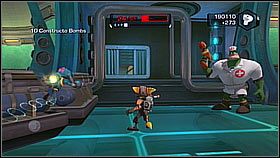 Na końcu korytarza (po wielu wystrzelonych pociskach) są drzwi - skręcamy przed nimi w lewo - Nefarious Space Station | Opis przejścia | Ratchet & Clank A Crack in Time - Ratchet & Clank: A Crack in Time - poradnik do gry